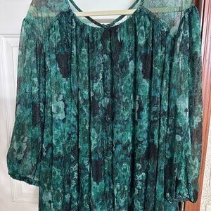 Elegant Green Women's Top